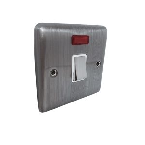 BRUSHED CHROME 20A 1 GANG DP SWITCH WITH NEON B/CHROME WHITE - 37BCW